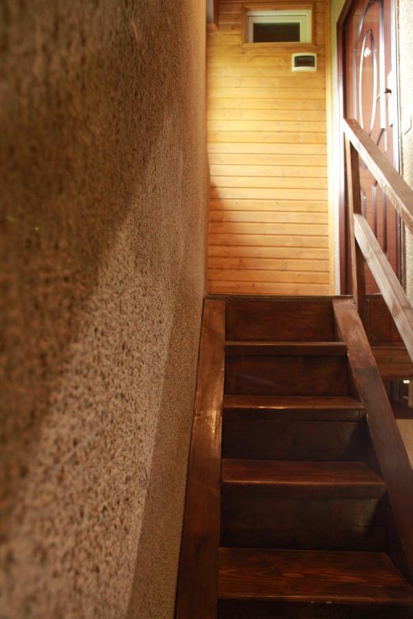 Cottage Woodside Mestia Bagian luar foto