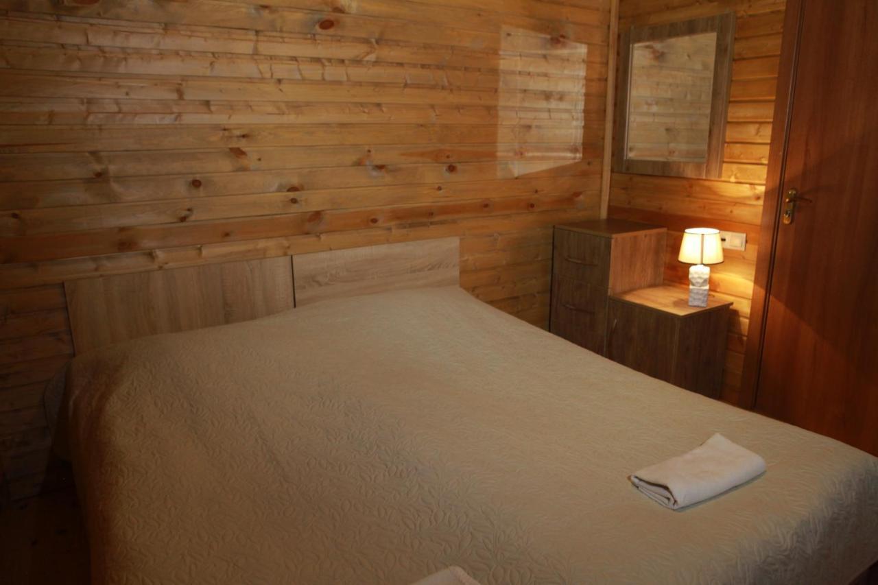 Cottage Woodside Mestia Bagian luar foto