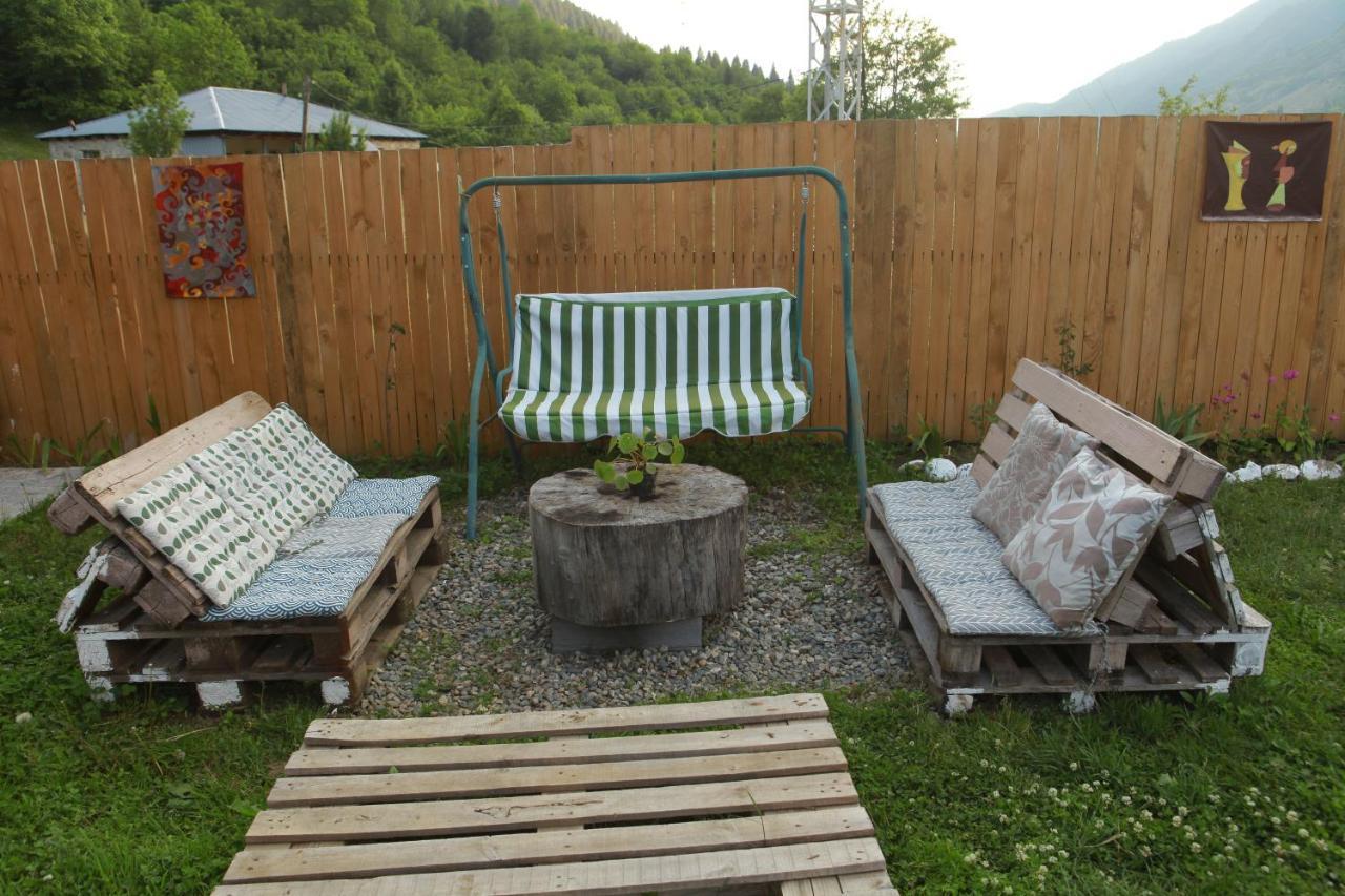Cottage Woodside Mestia Bagian luar foto