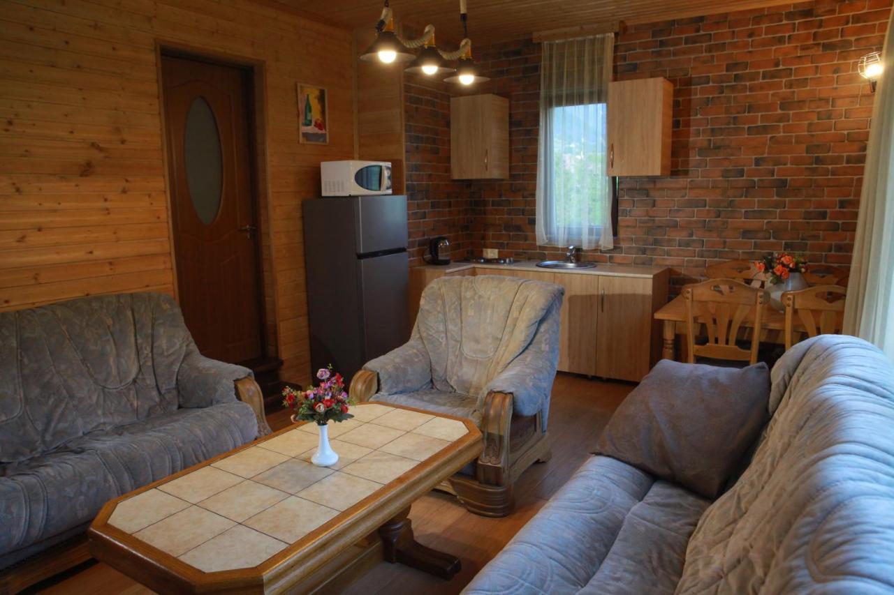 Cottage Woodside Mestia Bagian luar foto