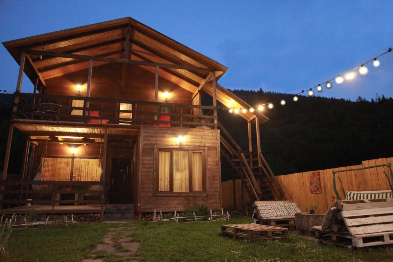Cottage Woodside Mestia Bagian luar foto