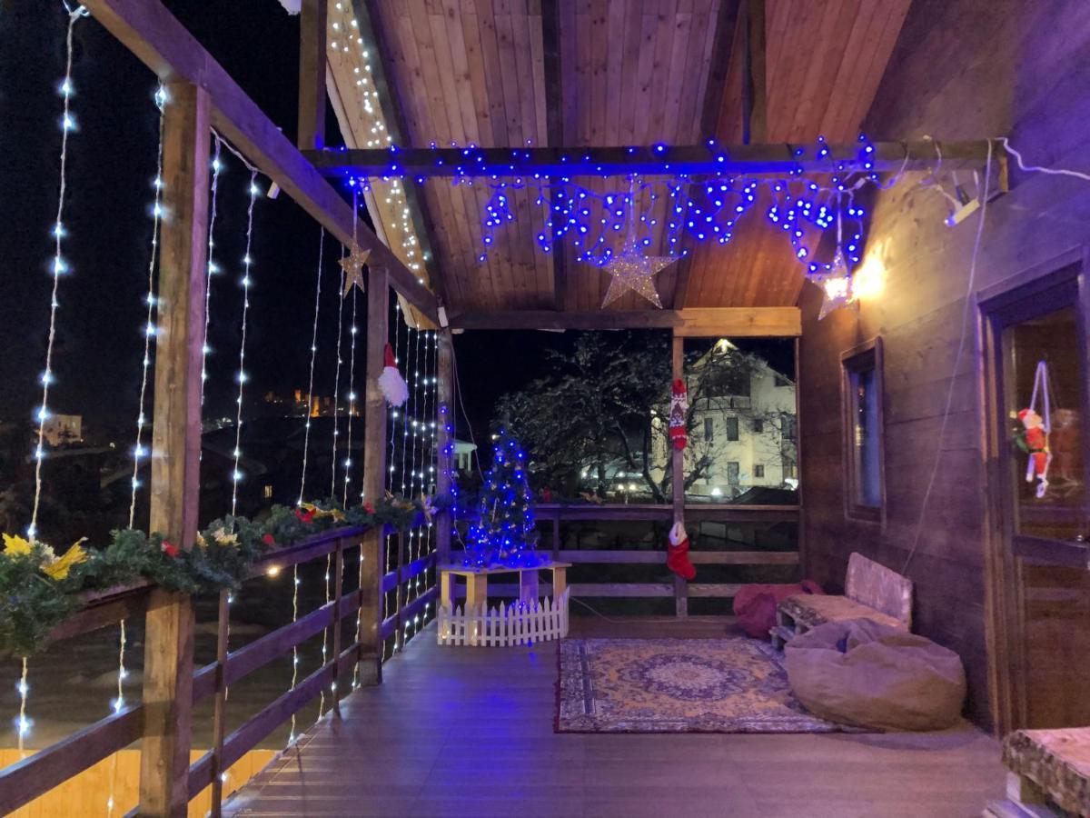 Cottage Woodside Mestia Bagian luar foto